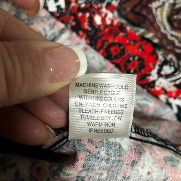 Christopher and Banks Jacket Womens Size Medium Floral Stretch Red Black Snaps - Picture 7 of 8